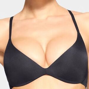 Skims Wireless Super Push Up Bra NWT Onyx Size 38D